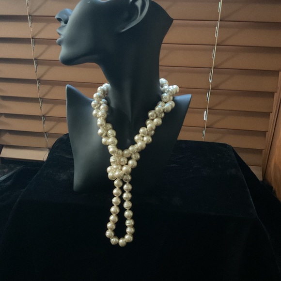 Vintage  Faux Pearl Necklace, multifunctional and 8 different ways to use. - Picture 6 of 12